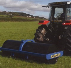 Large agricultural field rollers
